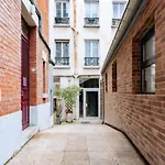 Fabulous 1 Bedroom Apartment In Paris